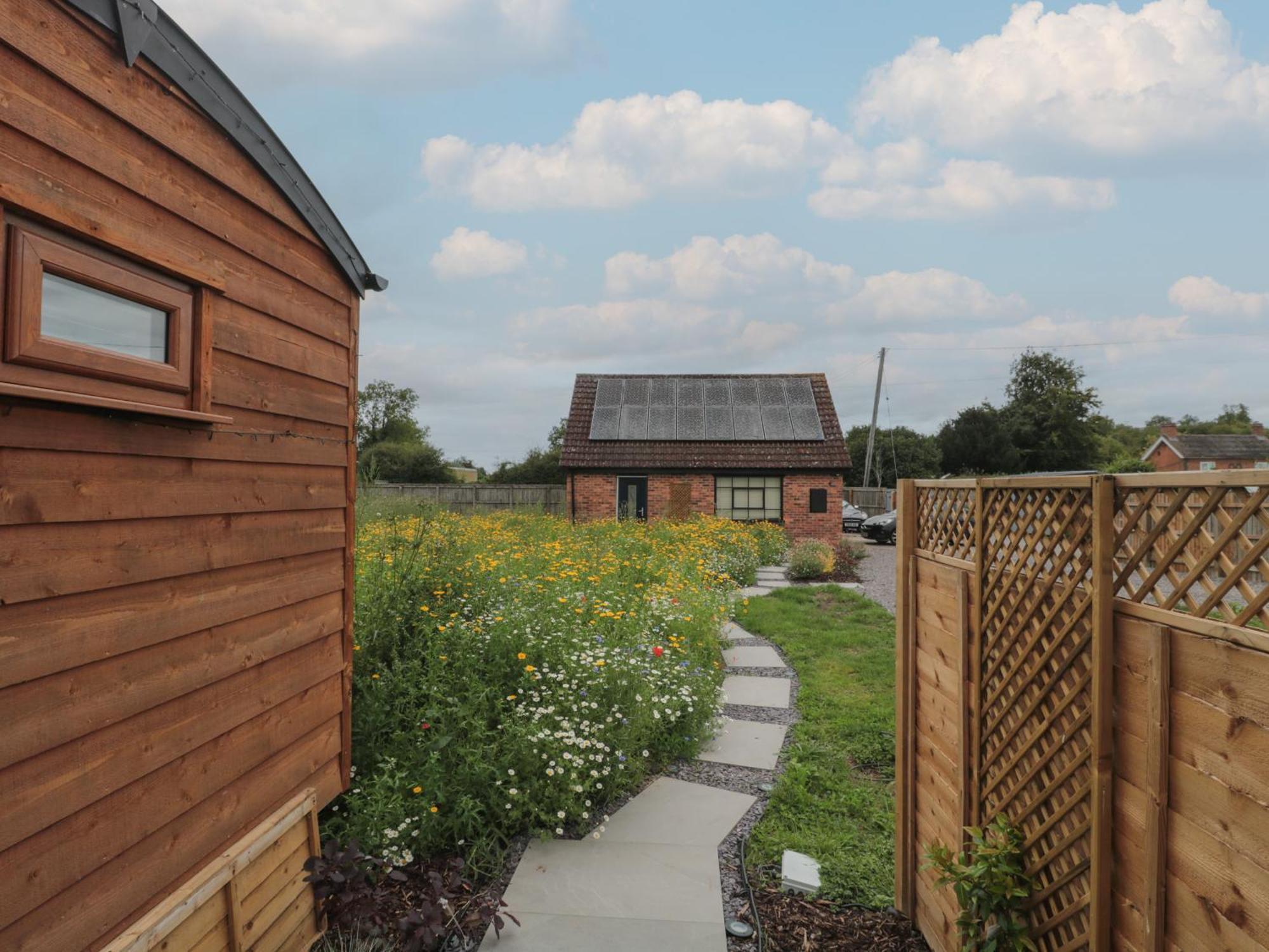 Mooffitch Riverview Hut Holiday home Gloucester
