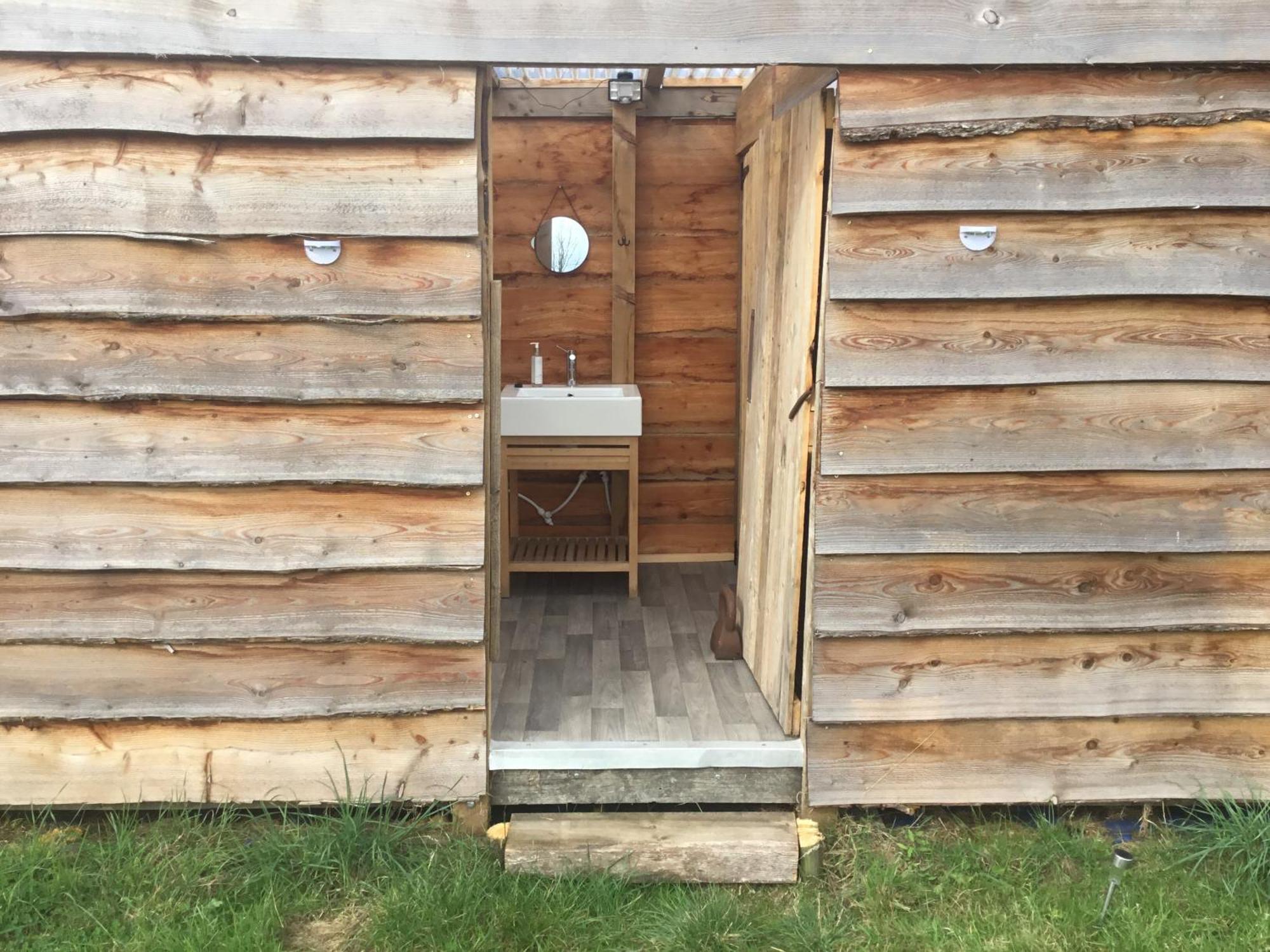 Fields Glamping Luxury tent