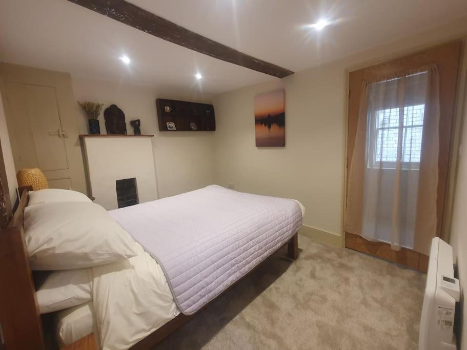 - Cosy And Modern *