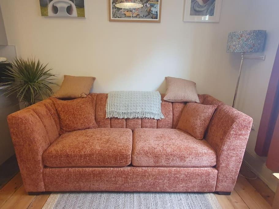 - Cosy And Modern Gloucester