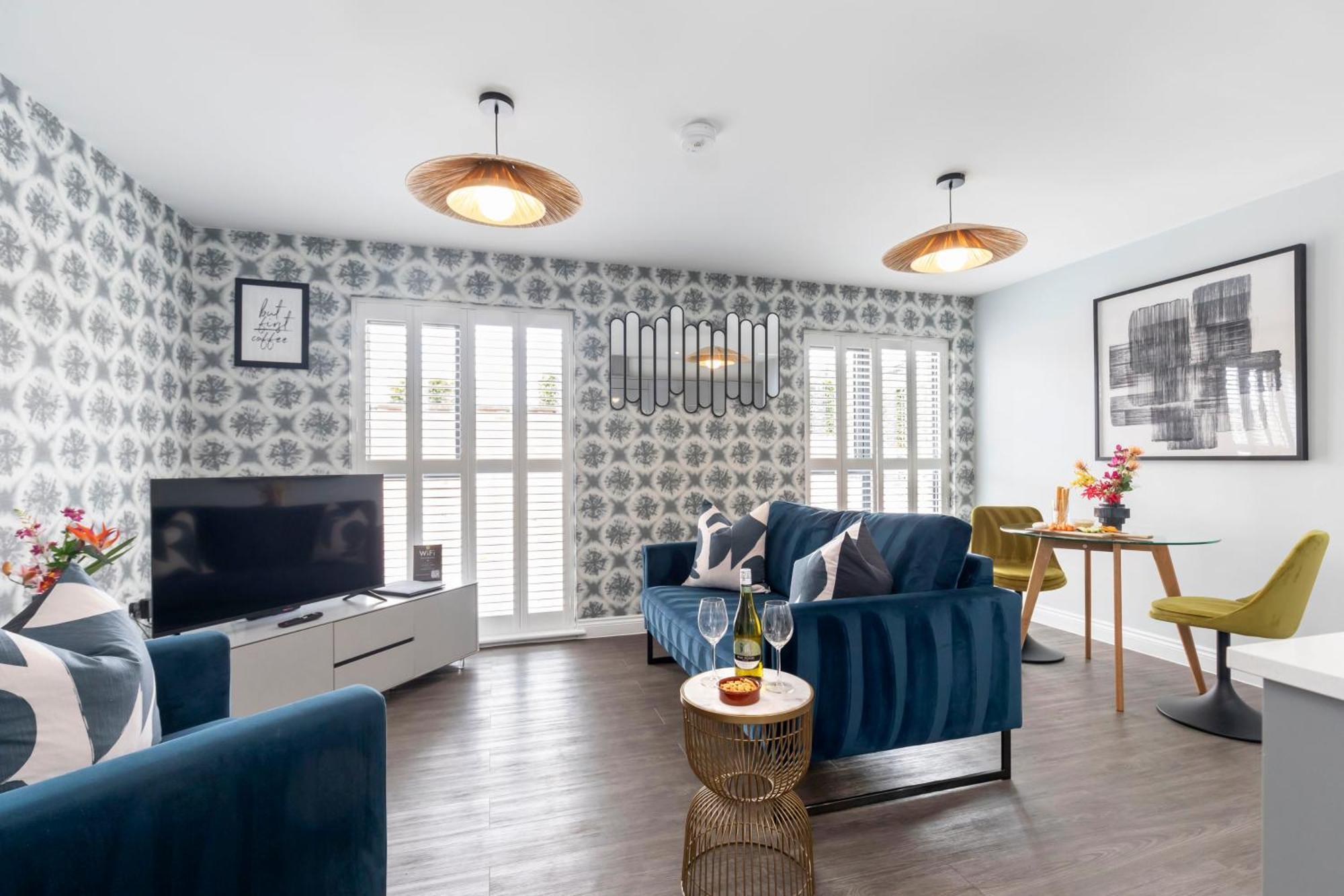 Elliot Oliver - Charming One Bedroom With Parking In The Docks * Gloucester