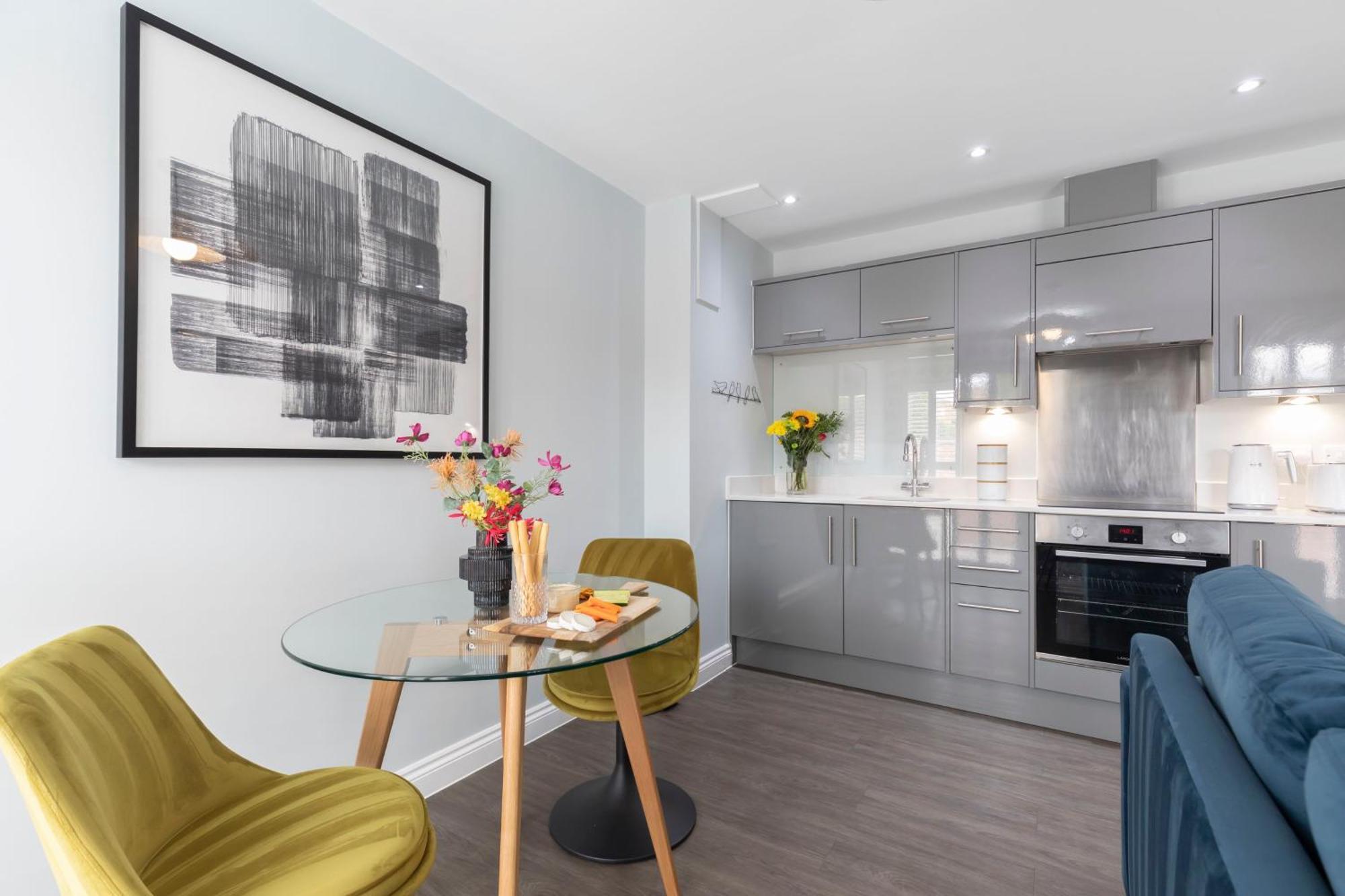 Elliot Oliver - Charming One Bedroom With Parking In The Docks Apartment Gloucester