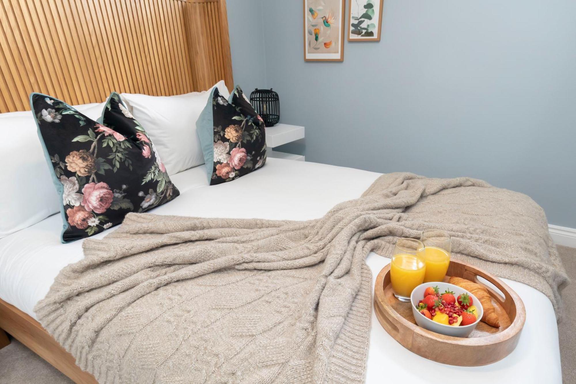 Apartment Elliot Oliver - Beautiful Two Bedroom With Parking In The Docks