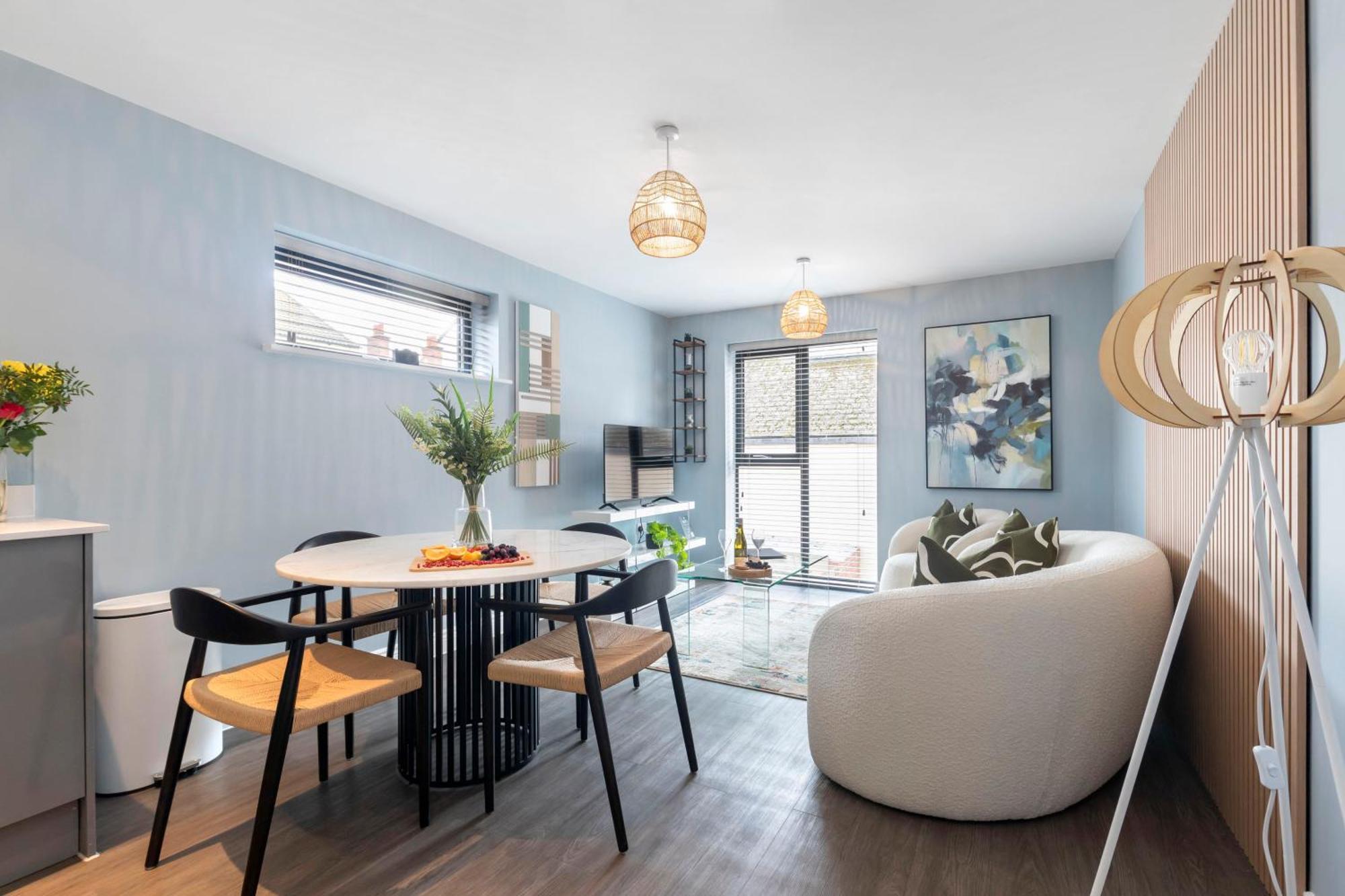 Apartment Elliot Oliver - Beautiful Two Bedroom With Parking In The Docks Gloucester