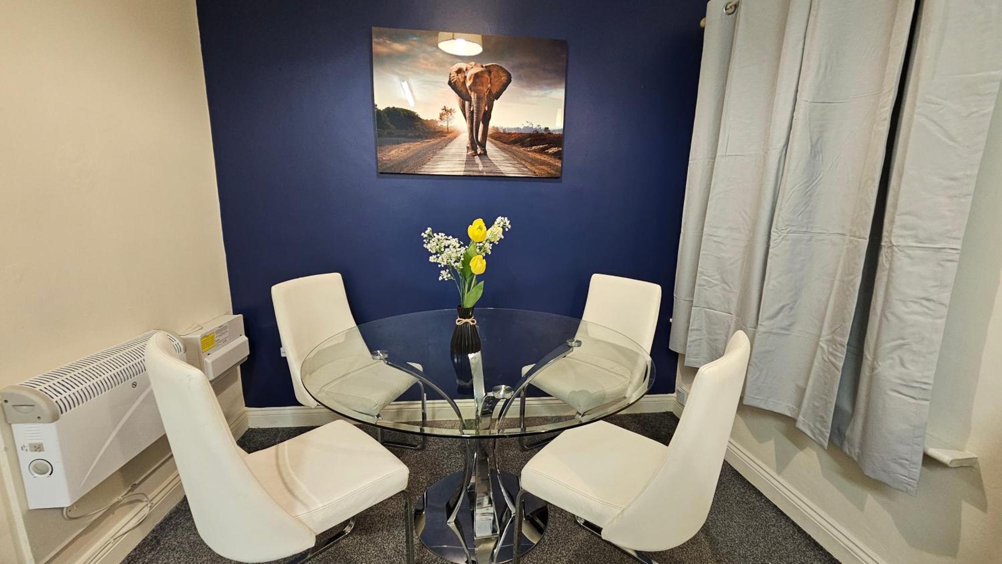 Apartment 2 Bedroom Flat In