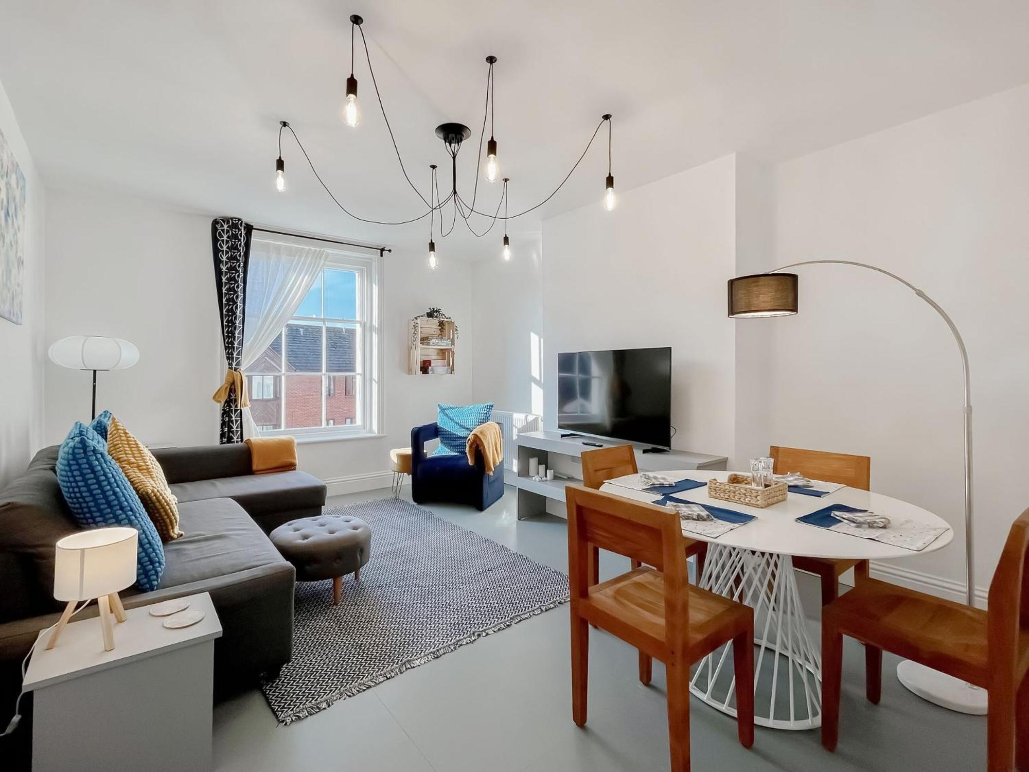 Apartment Three - Uk48495