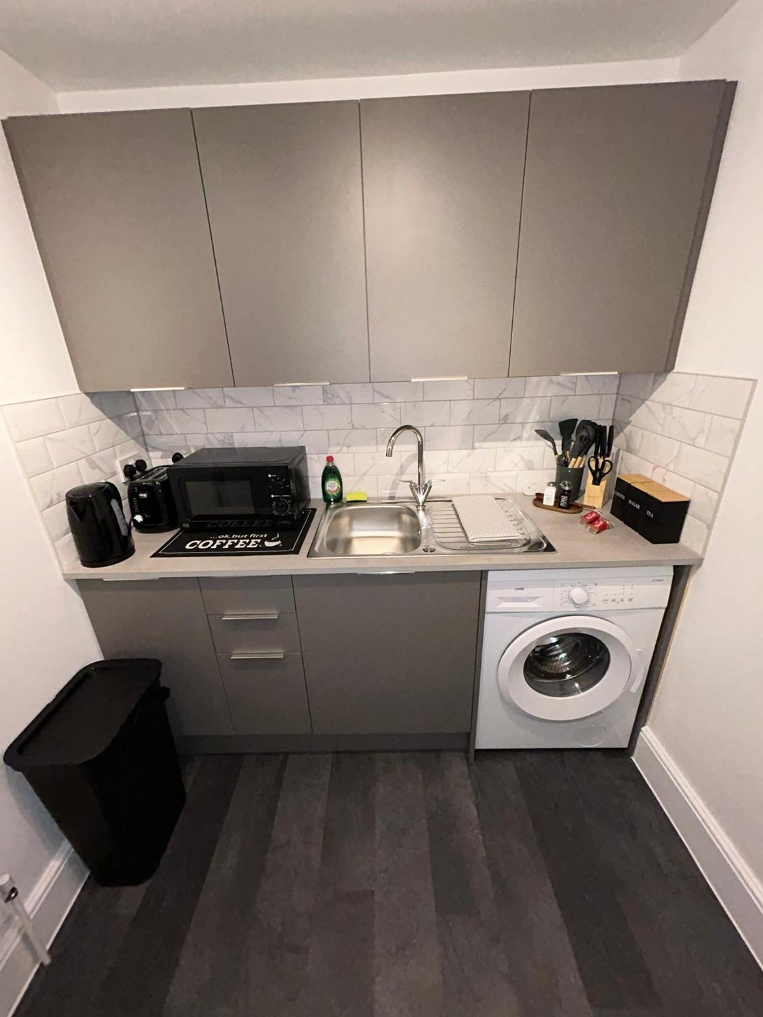 Apartment Brand New Modern Steps From Quays Gloucester