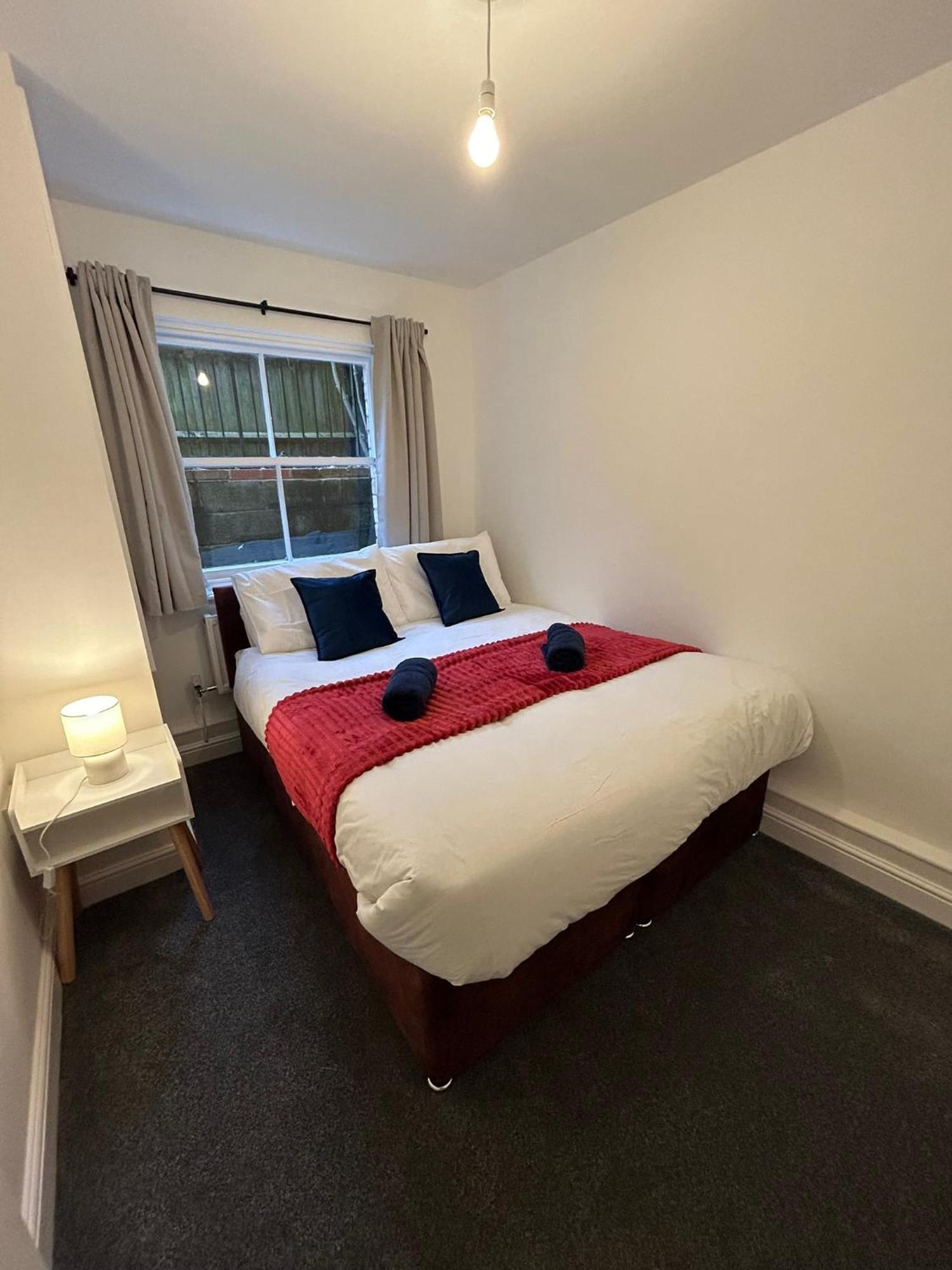 Brand New Modern Steps From Quays Apartment Gloucester