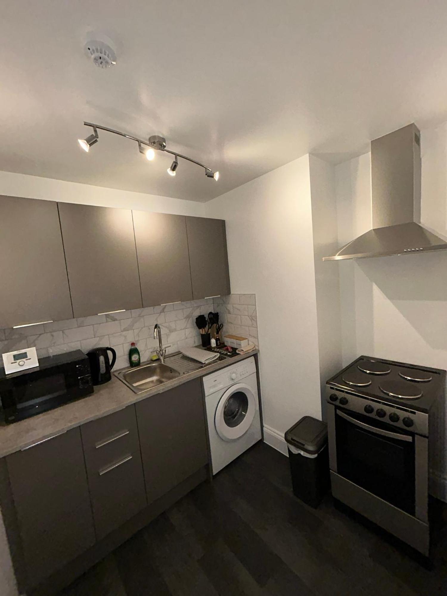 Apartment Brand New Modern Steps From Quays Gloucester
