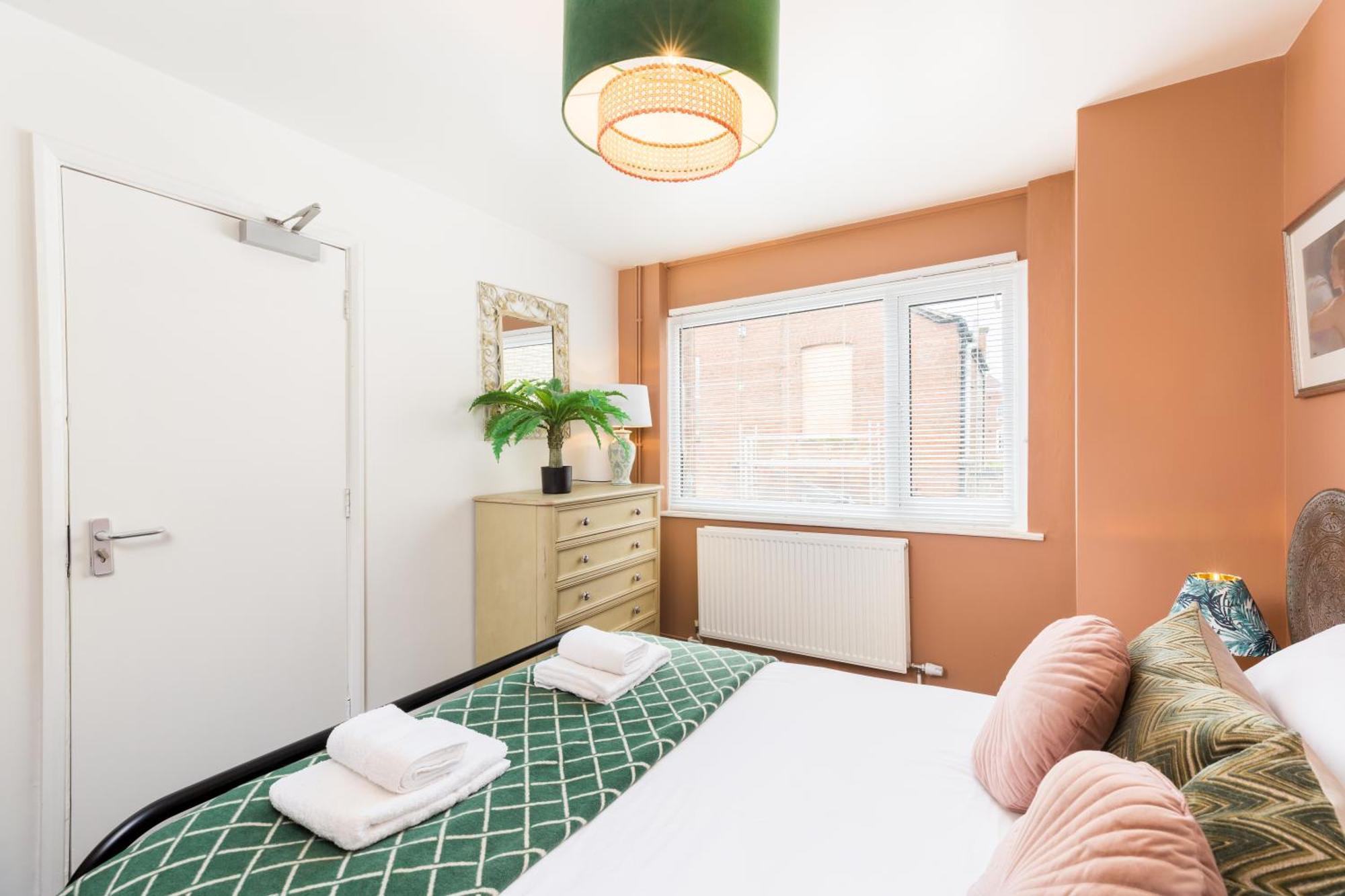 Printworks Building Centre Penthouse 5 Bedrooms Sleeps 14 * Gloucester