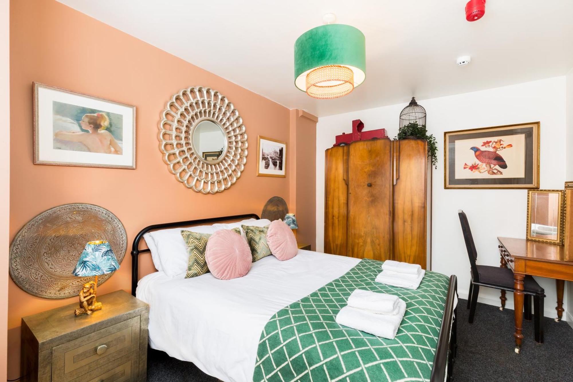 Apartment Printworks Building Centre Penthouse 5 Bedrooms Sleeps 14