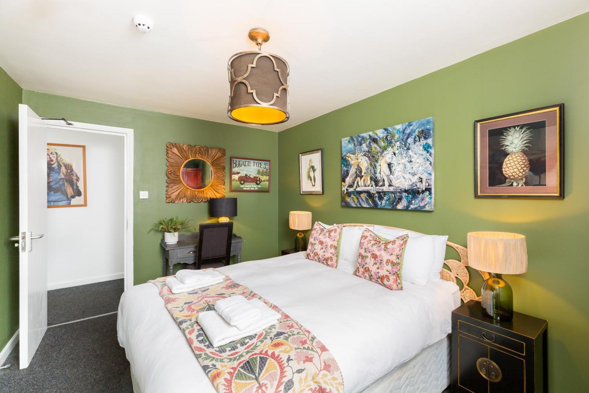 Apartment Printworks Building Centre Penthouse 5 Bedrooms Sleeps 14
