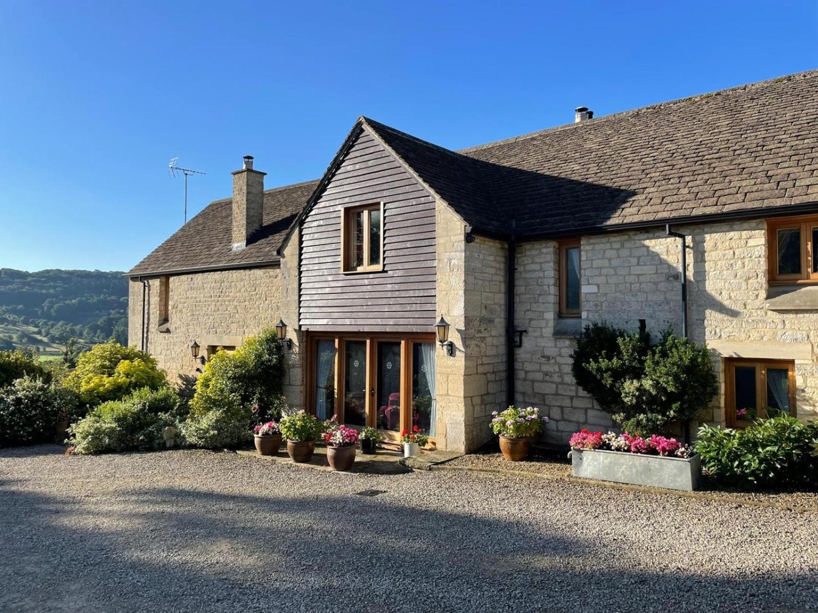 Barncastle Lets Holiday home *