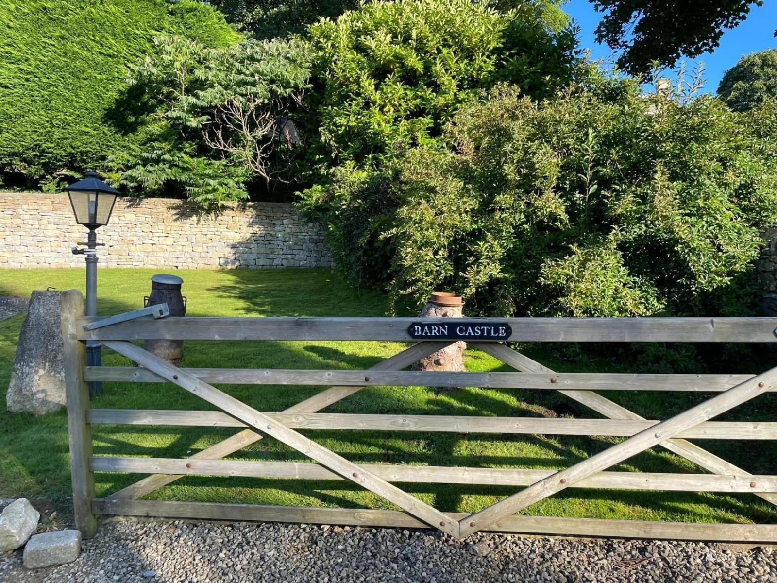 Barncastle Lets *