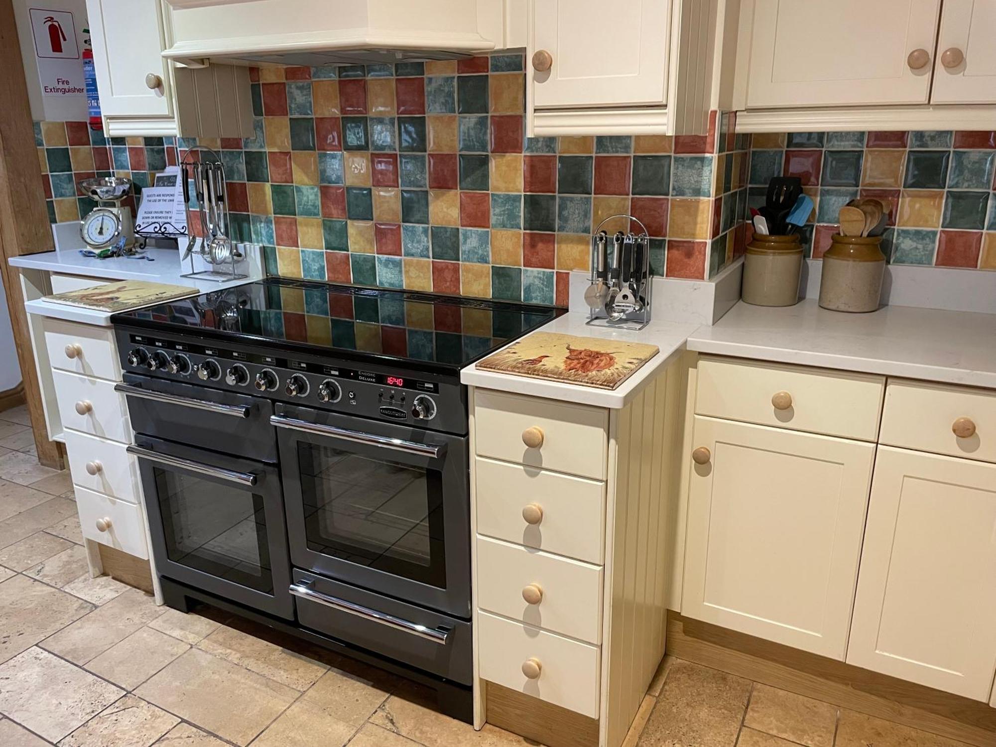 Barncastle Lets Holiday home