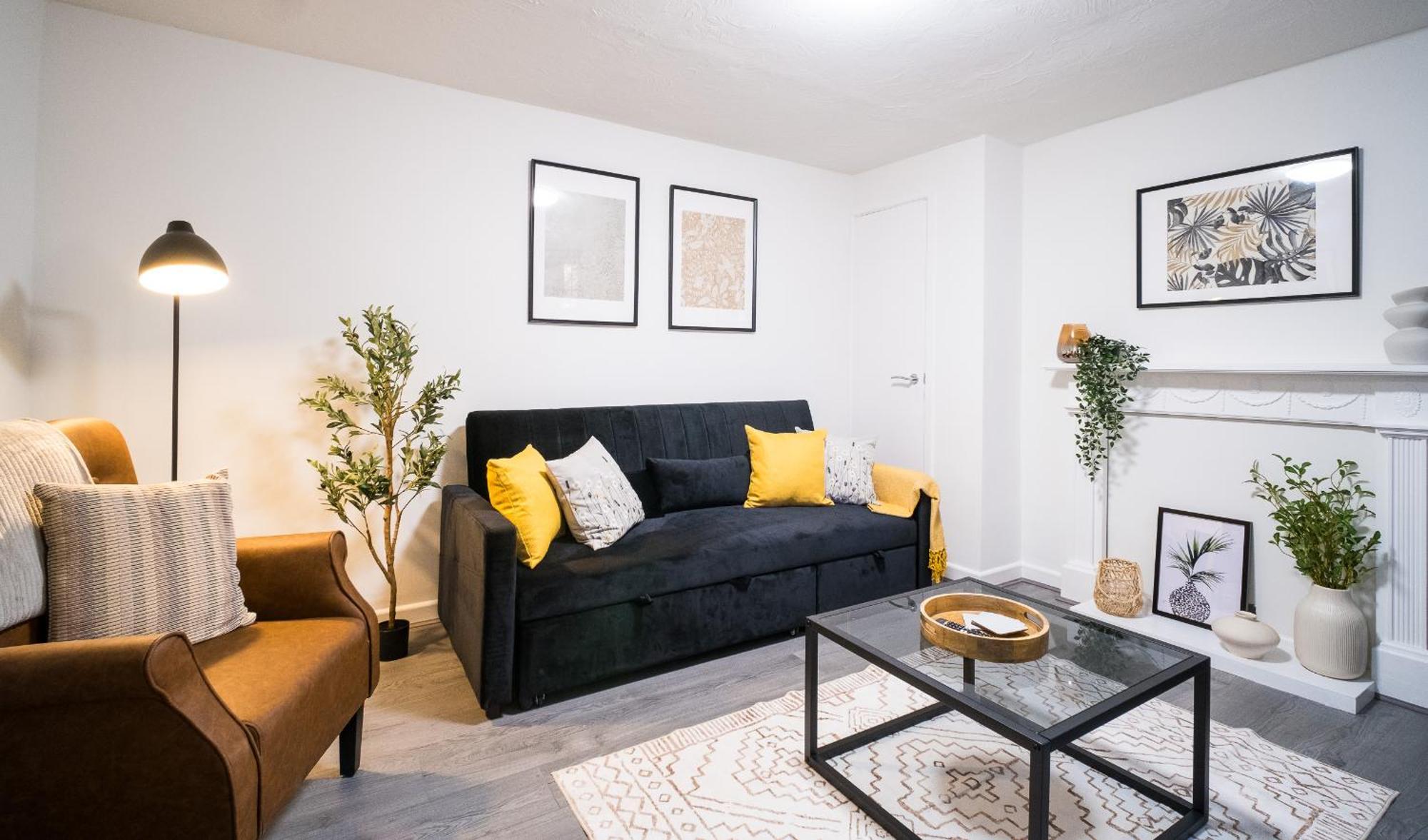 Căn hộ X 3 Free Parking & Short Walk To The & Hospital *