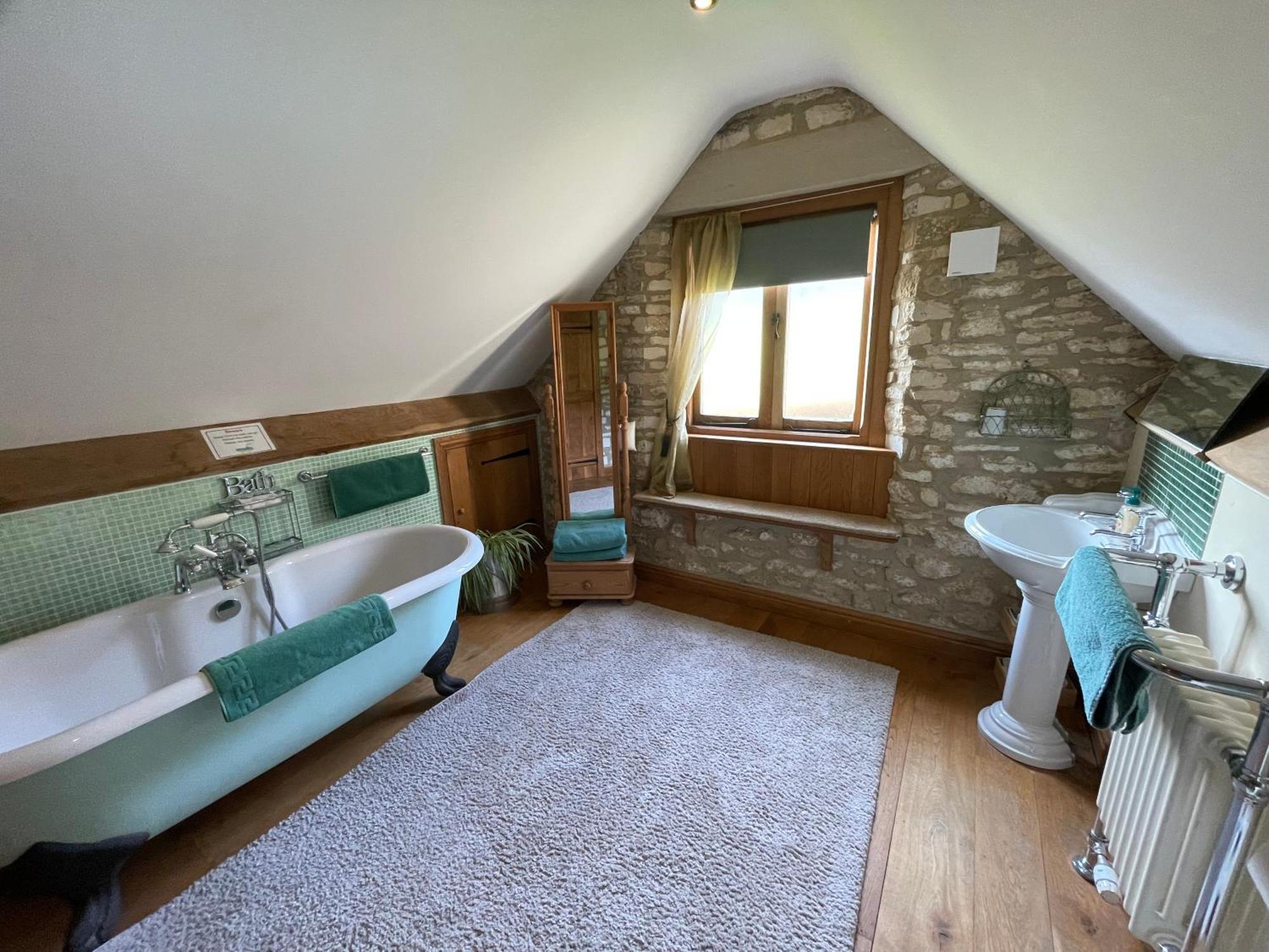 Barncastle Lets Holiday home *