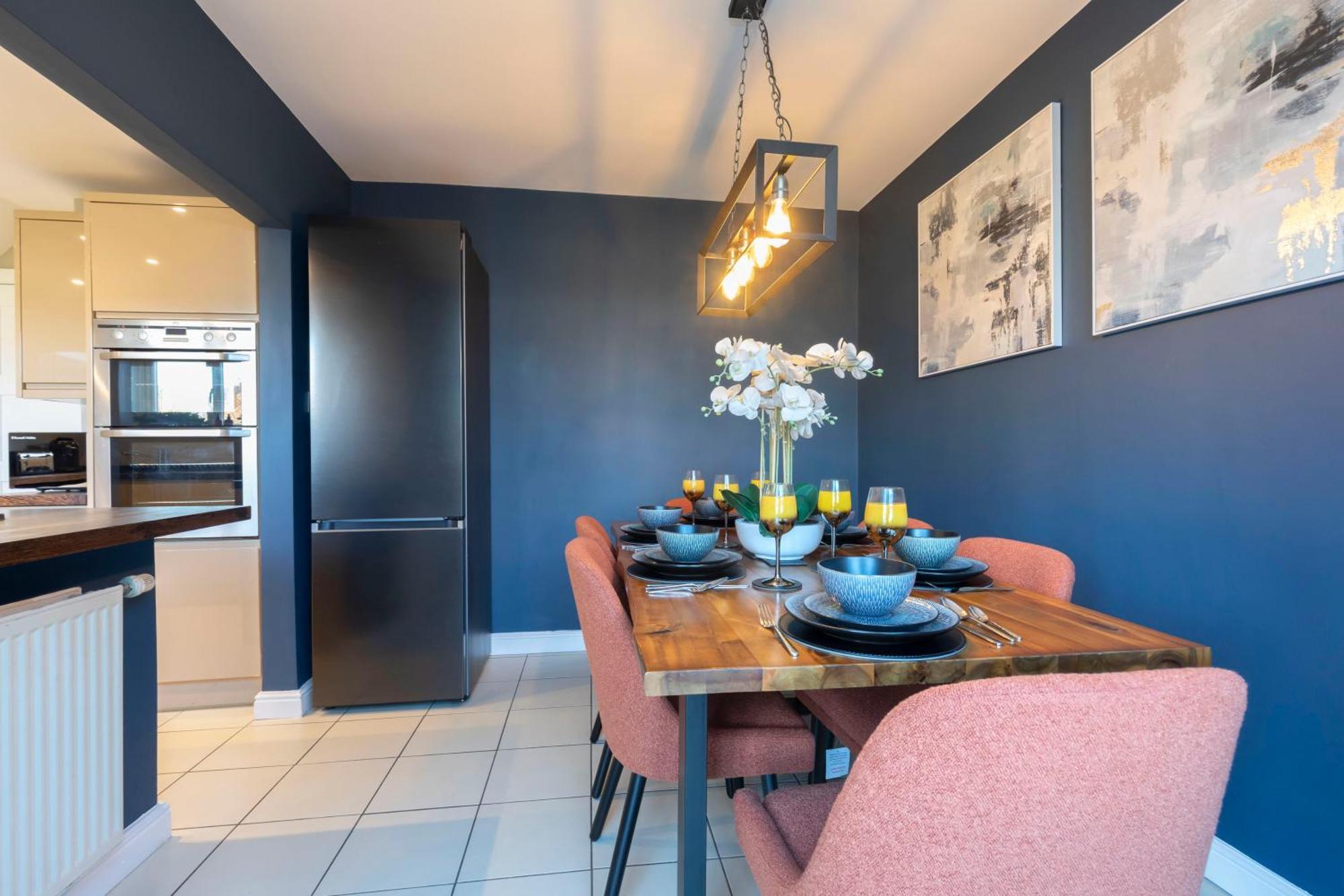 4 Bedroom With Hot Tub Near Gloucester