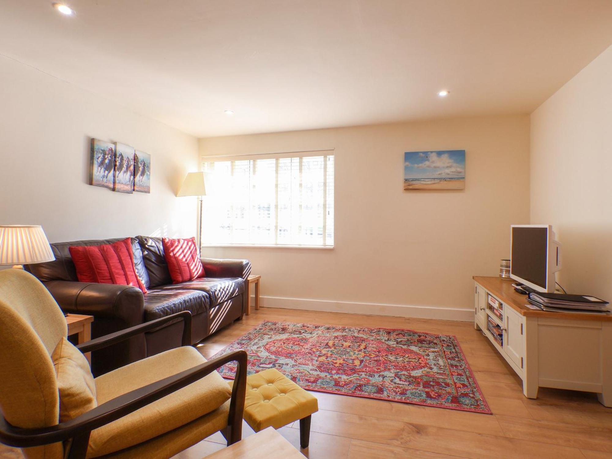 Court - Uk49274 Holiday home