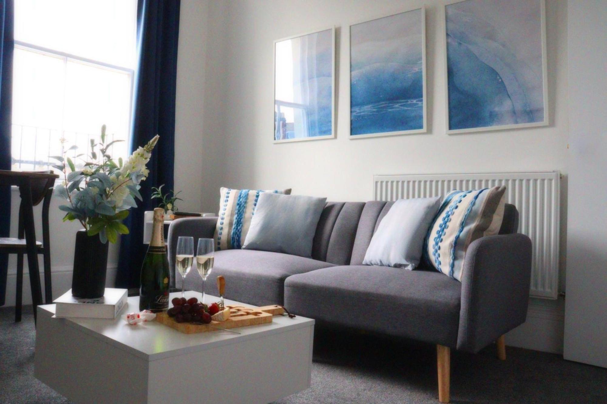 Apartment Brand New Modern Steps From Quays Gloucester
