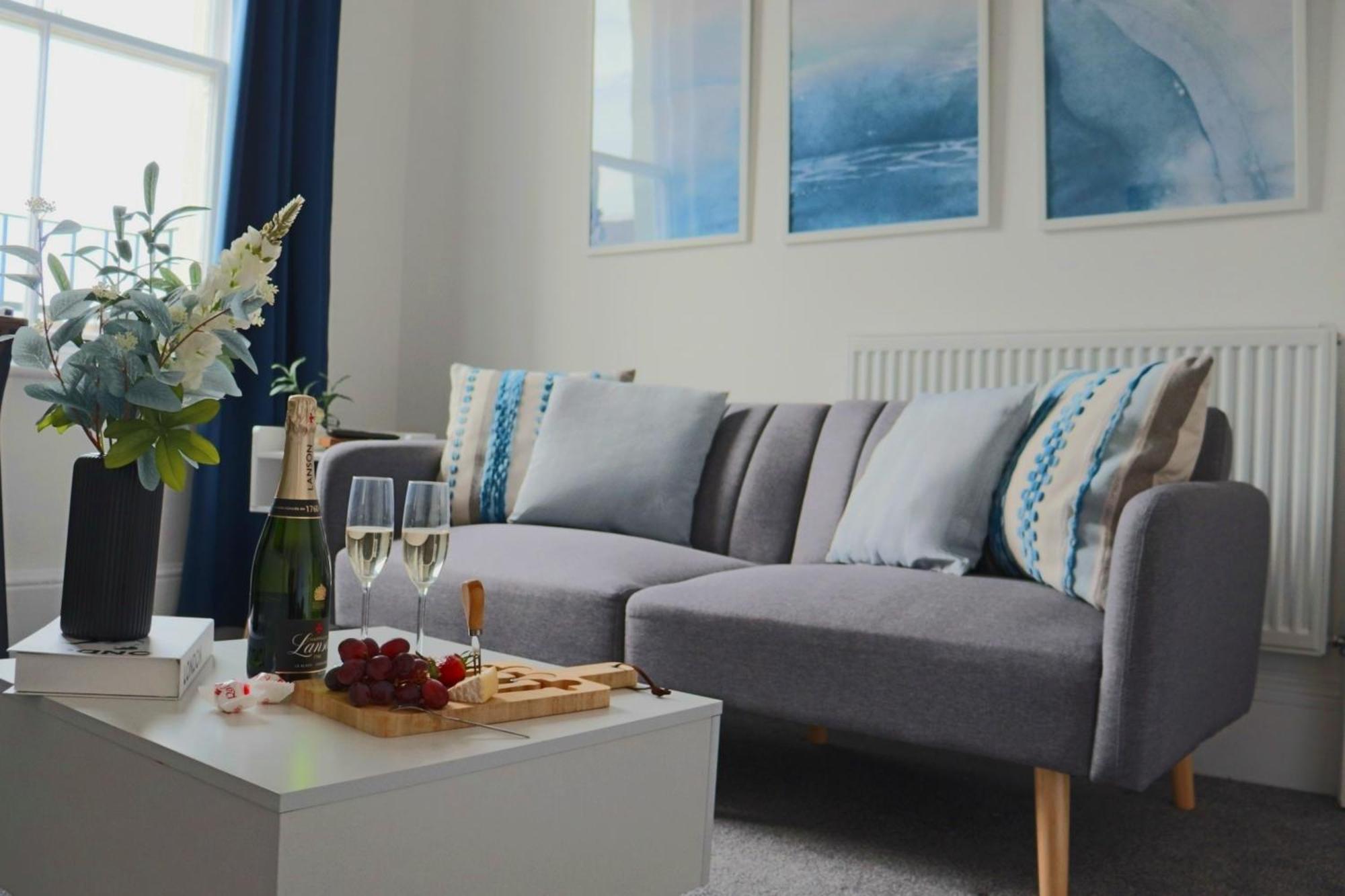 Apartment Brand New Modern Steps From Quays Gloucester