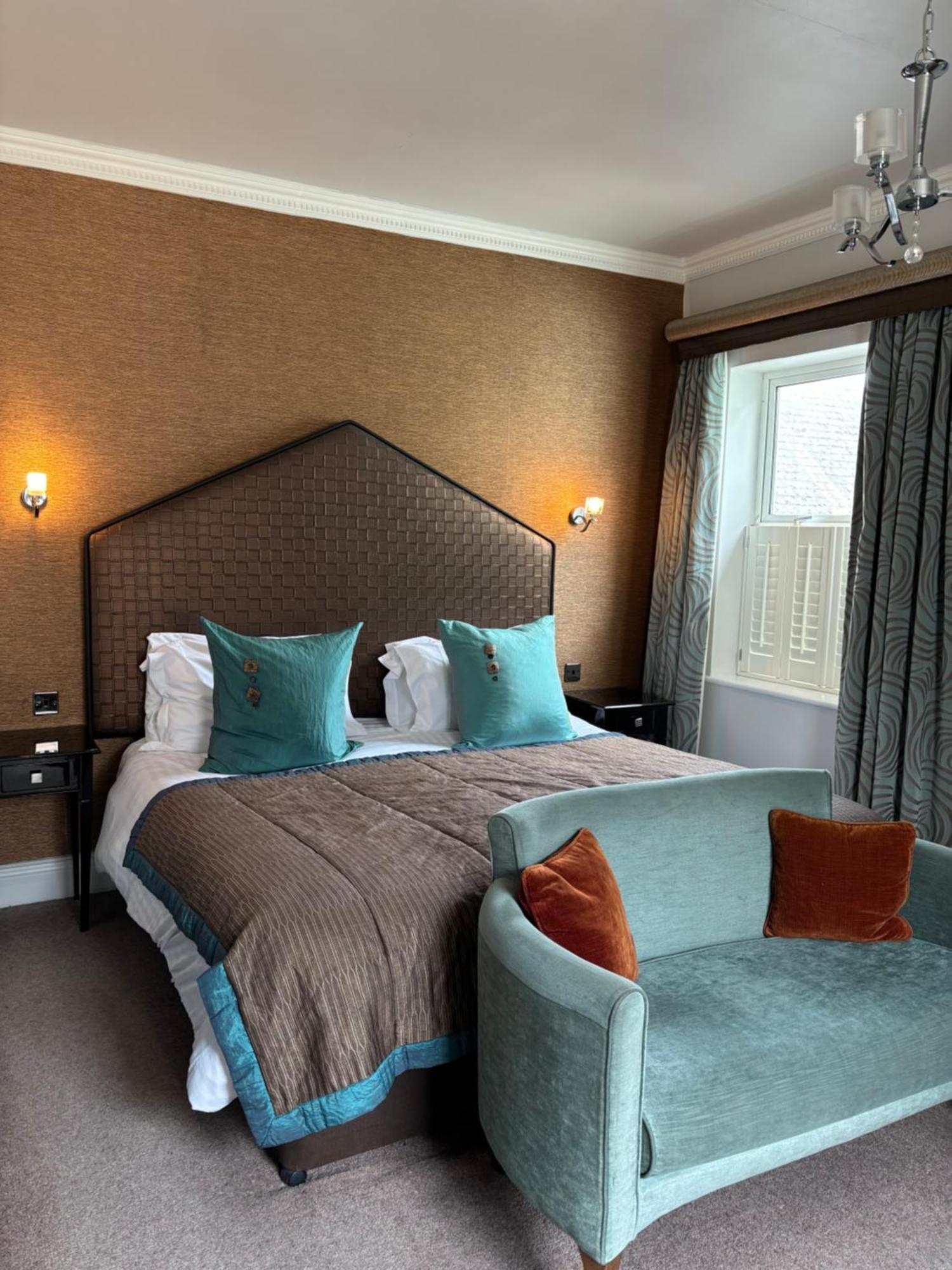 Hatherley Manor & *
