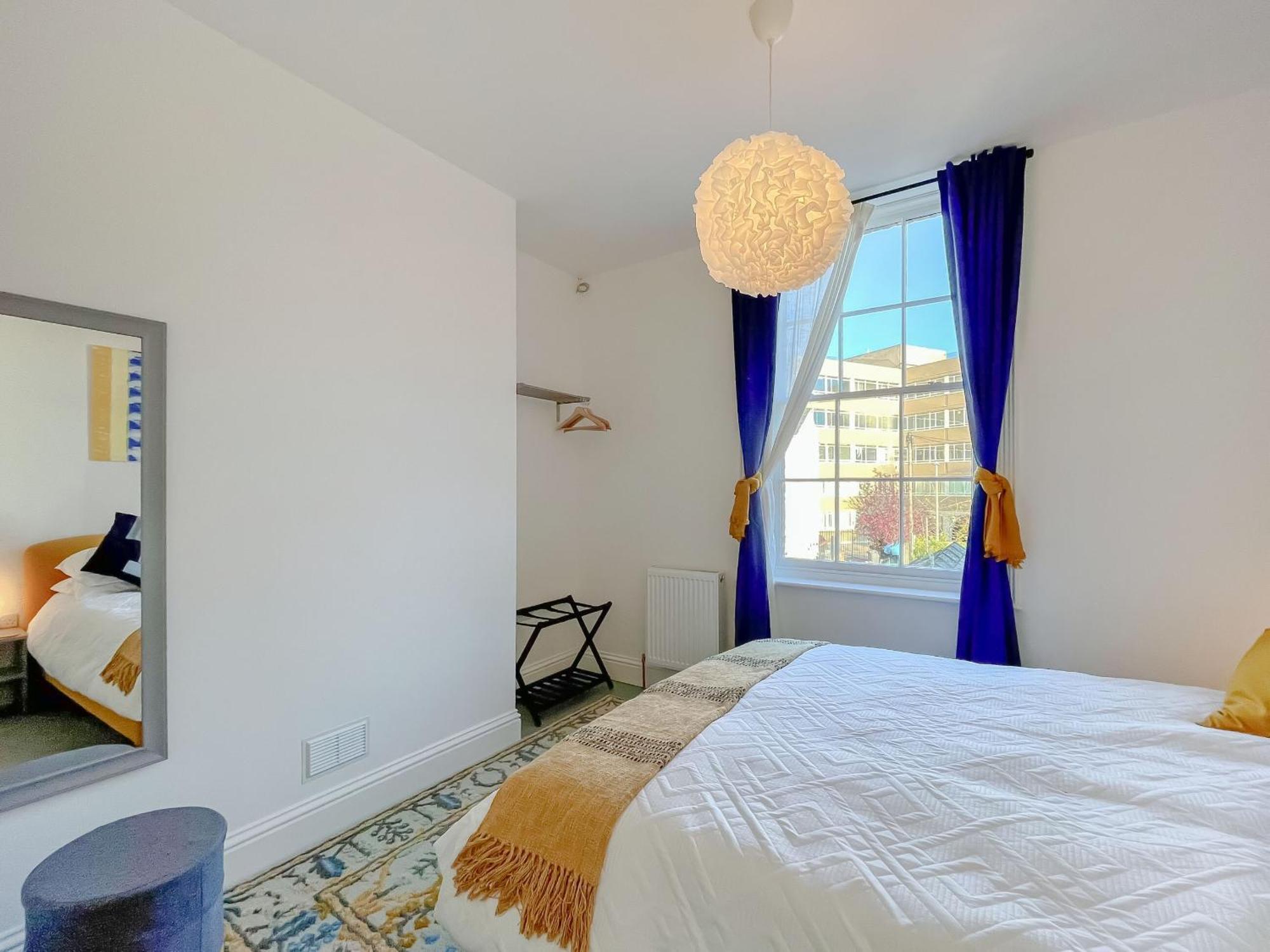 Two - Uk48496 Apartment Gloucester