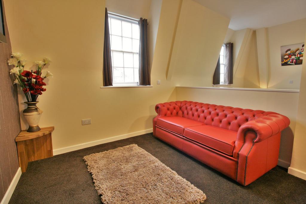 Central By Roomsbooked 3* Gloucester