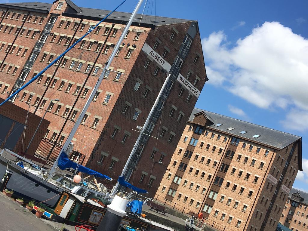 Barge Arm, The Docks