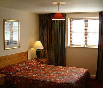 Dark Barn 4* Gloucester