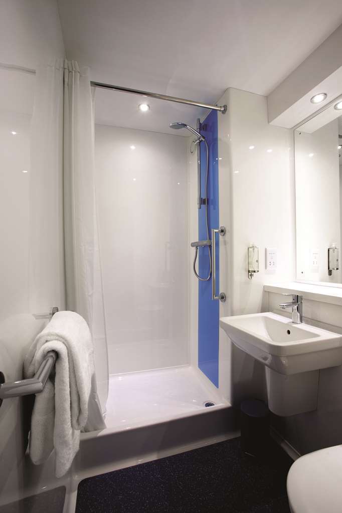 Travelodge Stonehouse 3* Gloucester