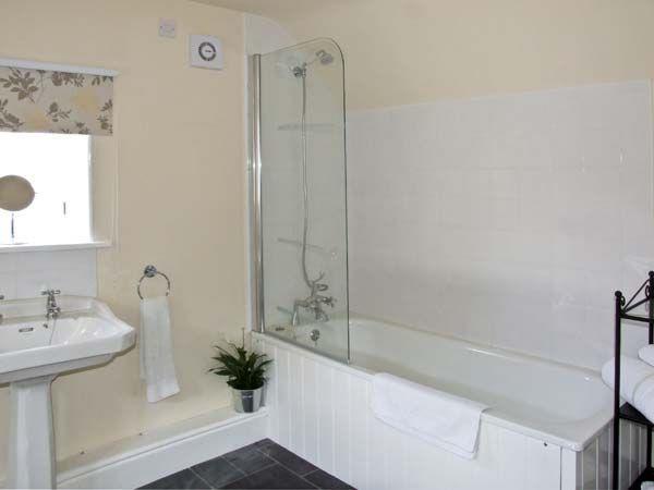 Wards Court 1 * Gloucester