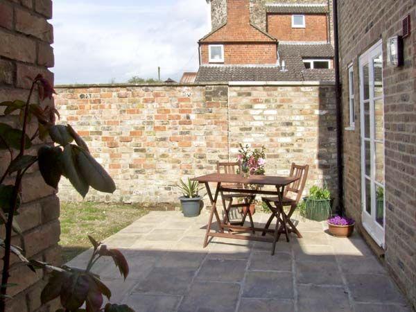 Wards Court 1 Apartment *