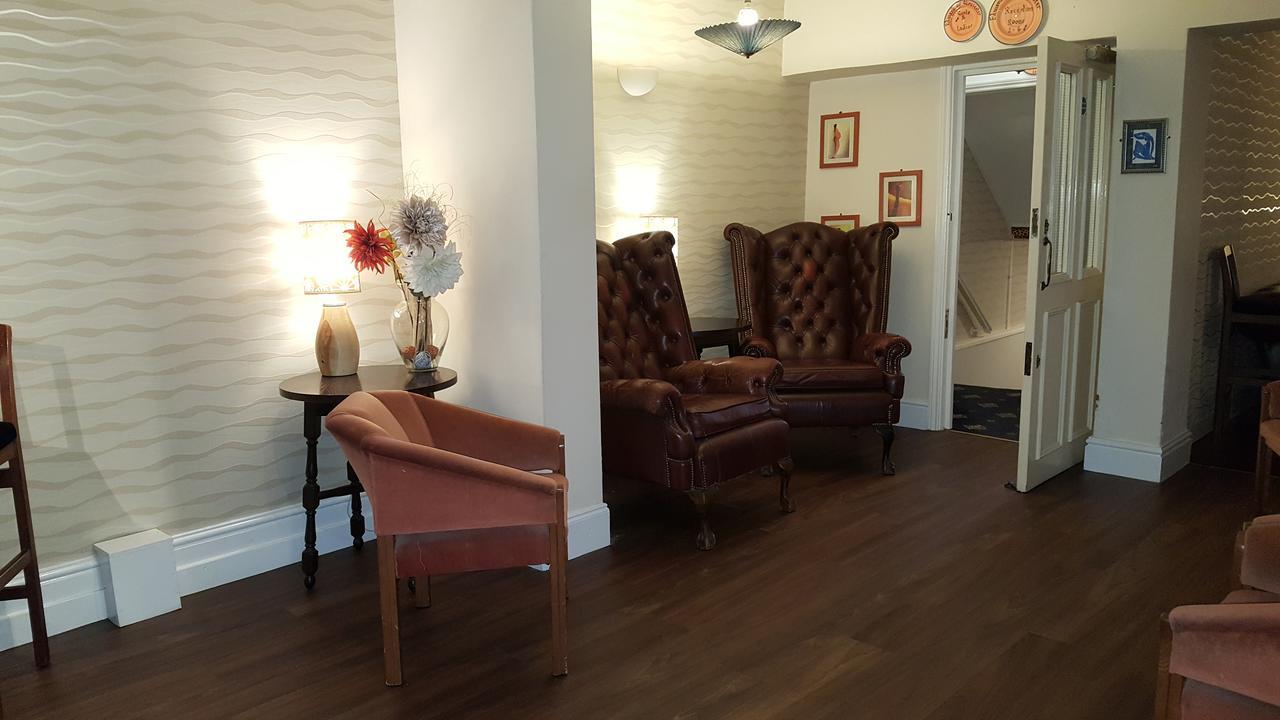 Edward Hotel