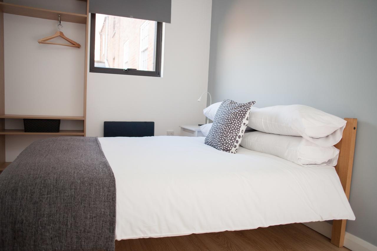 Quire Court Apartment *