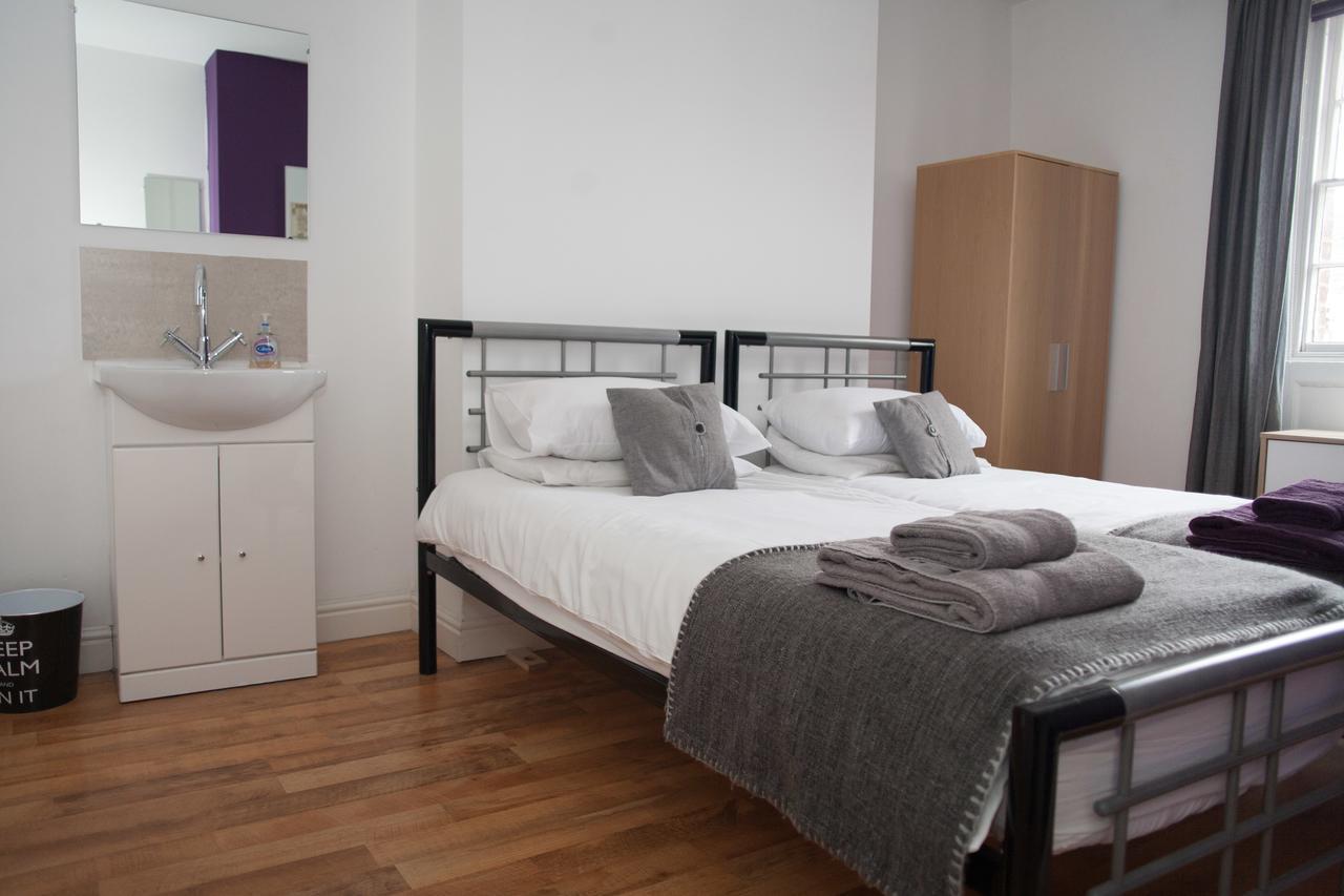 Quire Court Apartment *