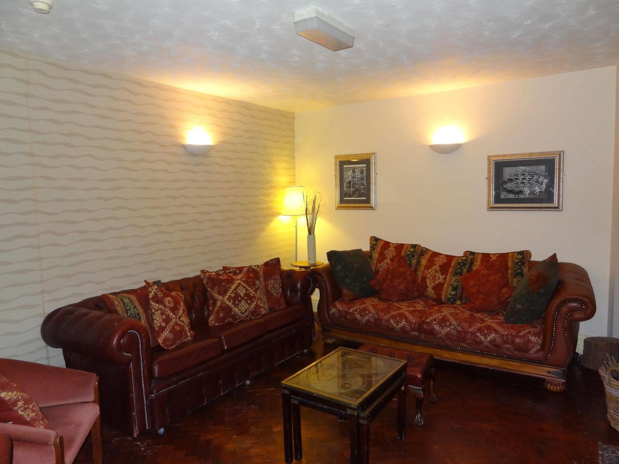 Hotel Edward