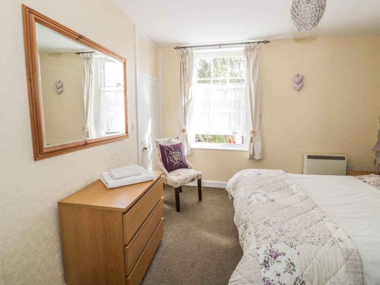Wards Court 2 Holiday home *