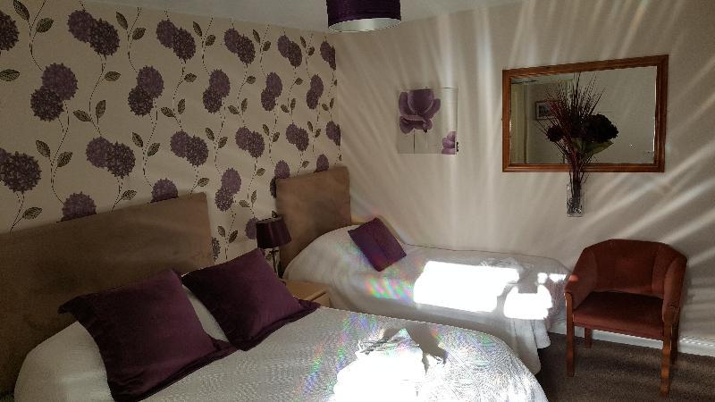 Hotel Edward 2*