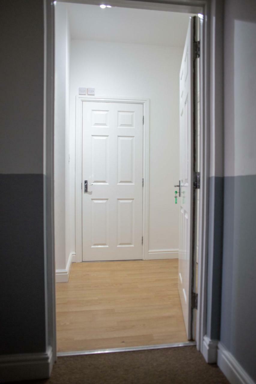 Quire Court Apartment *