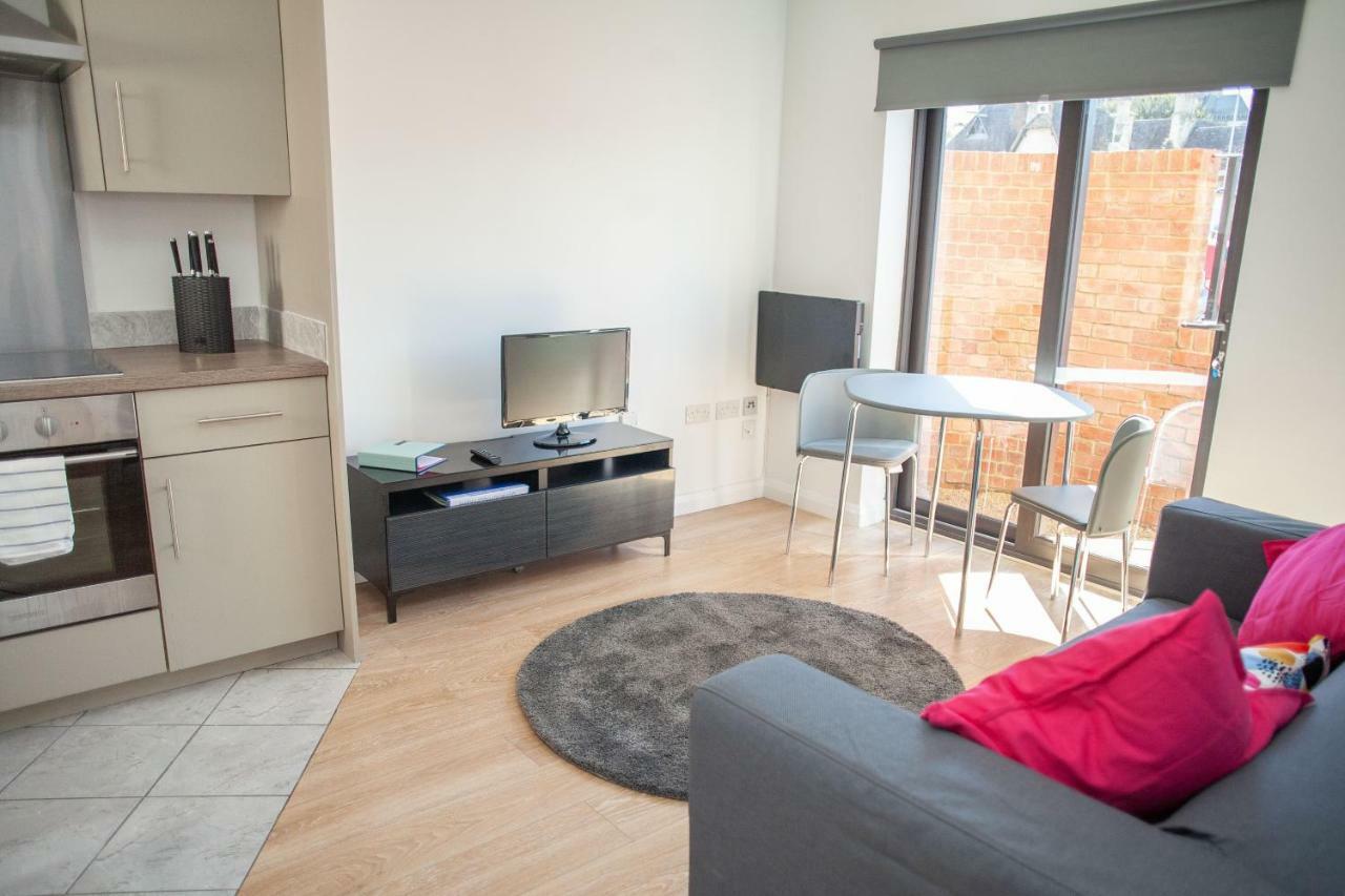 Apartment Quire Court *