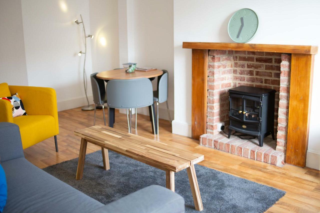 Quire Court * Gloucester
