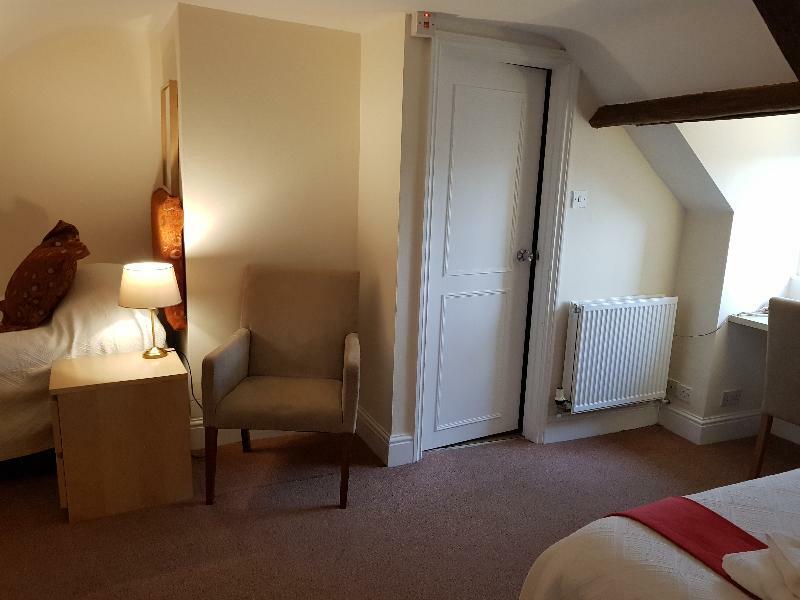 Hotel Edward 2*