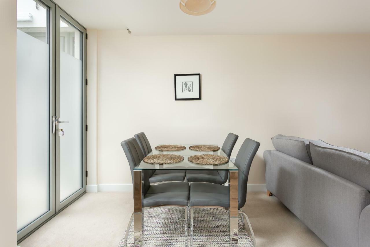 Apartment Stylish Modern Centre