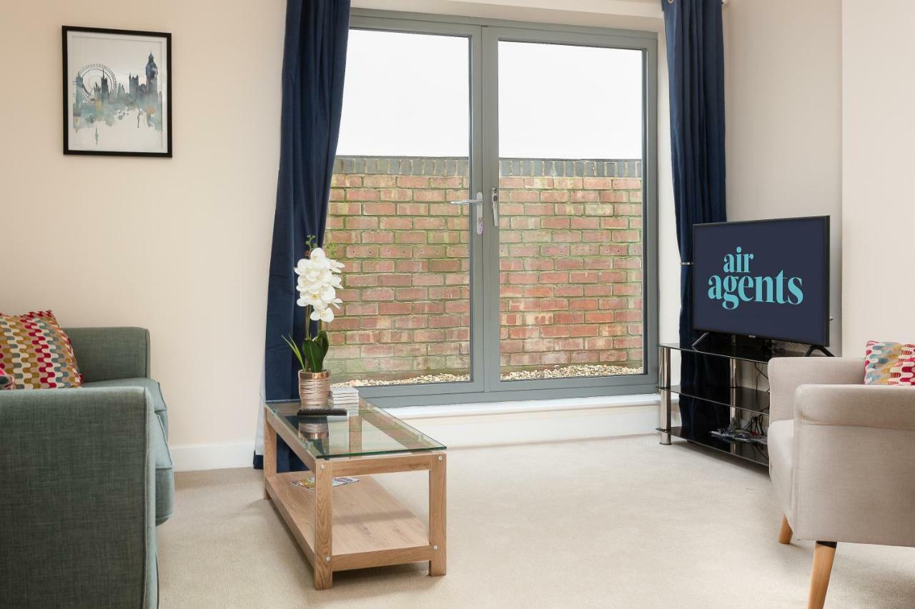 Apartment Stylish Modern Centre Gloucester
