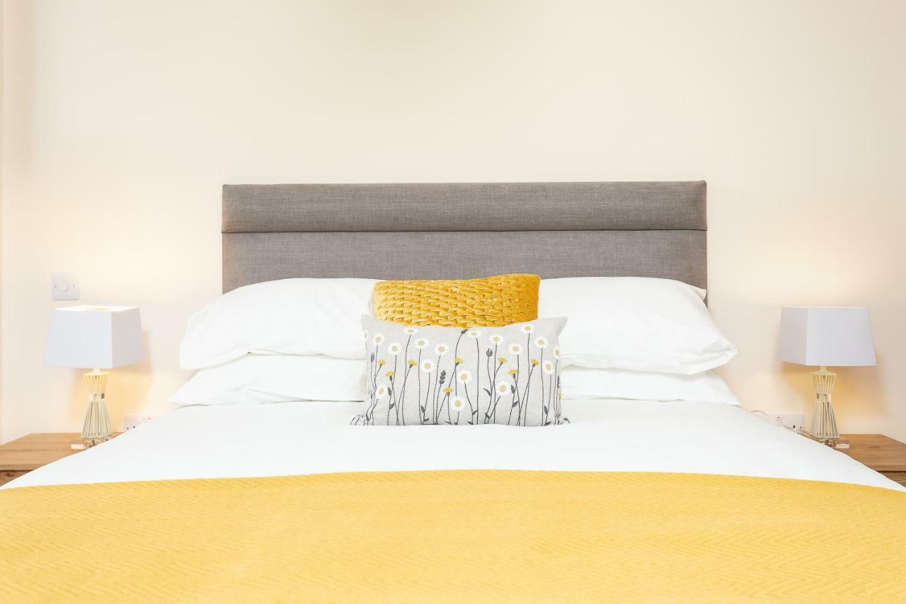 Apartment Stylish Modern Centre Gloucester