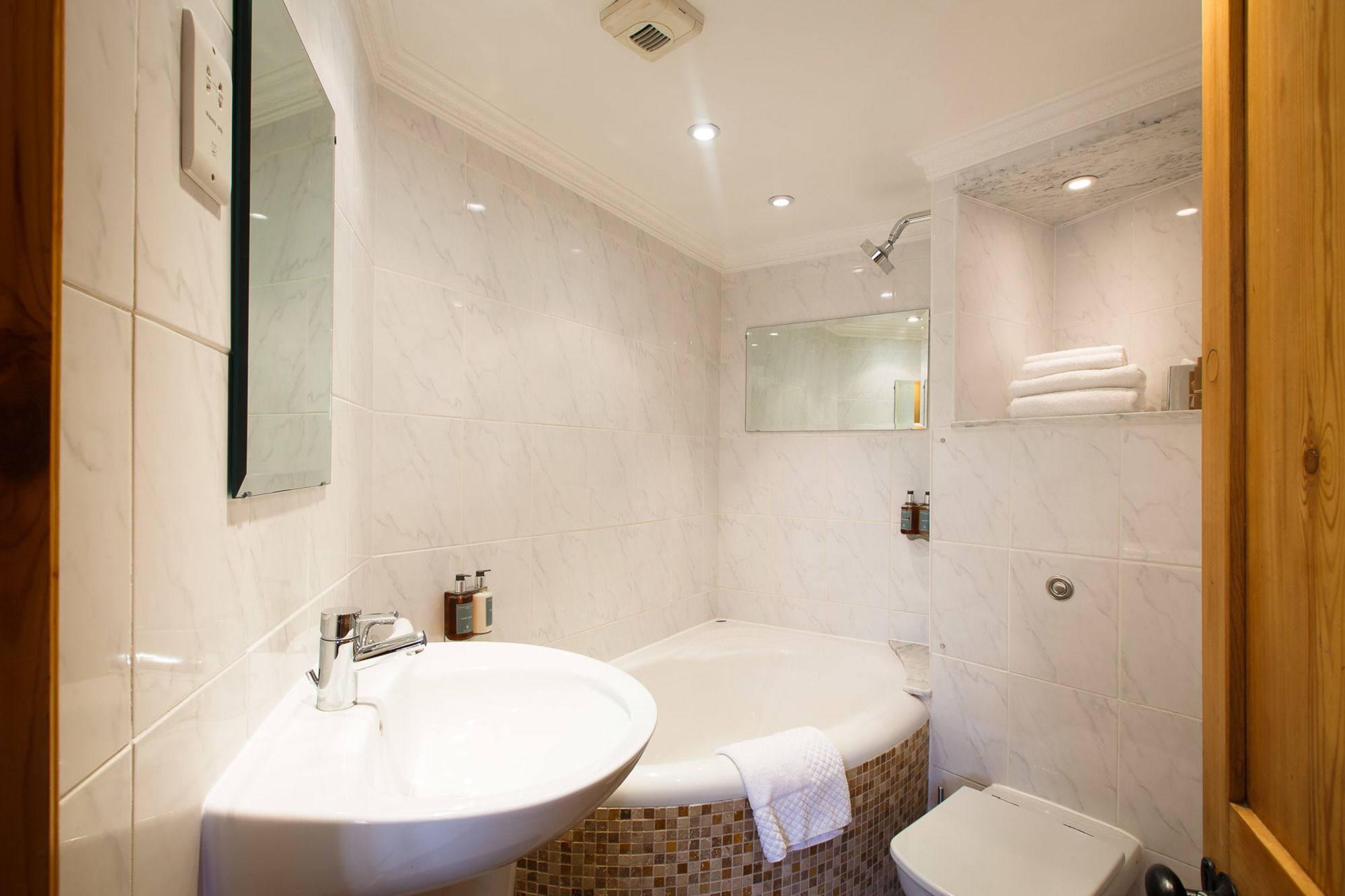 The Wharf House Hotel Gloucester