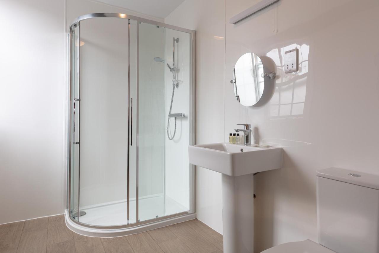 Khách sạn The New By Roomsbooked 3*
