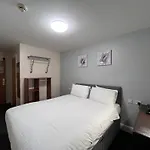 Go2 Gloucester Hotel