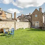 Wards Court 2